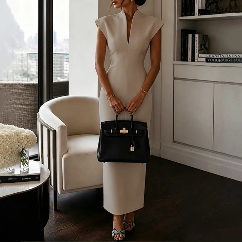 Elegant Stand Collar V-neck Sleeveless Sheath Dress